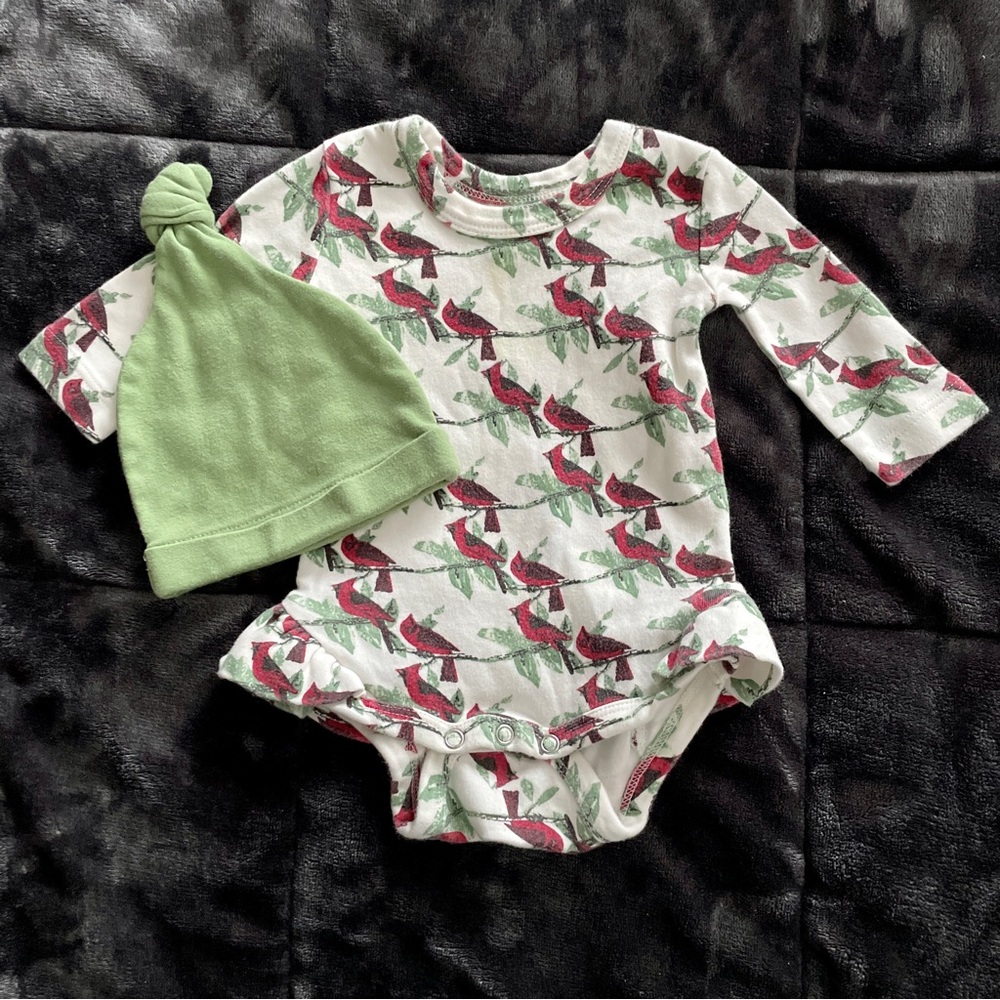 Kate Quinn long sleeve ruffle leg bodysuit | cardinal | 3-6mos, bundle lot